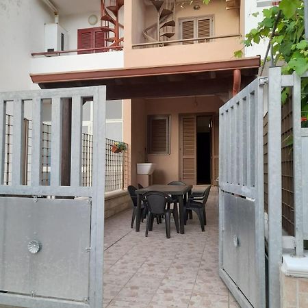 Caravaggio Apartment Porto Cesareo Bagian luar foto
