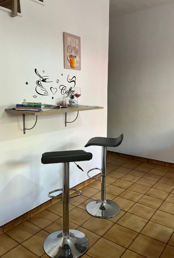 Caravaggio Apartment Porto Cesareo Bagian luar foto