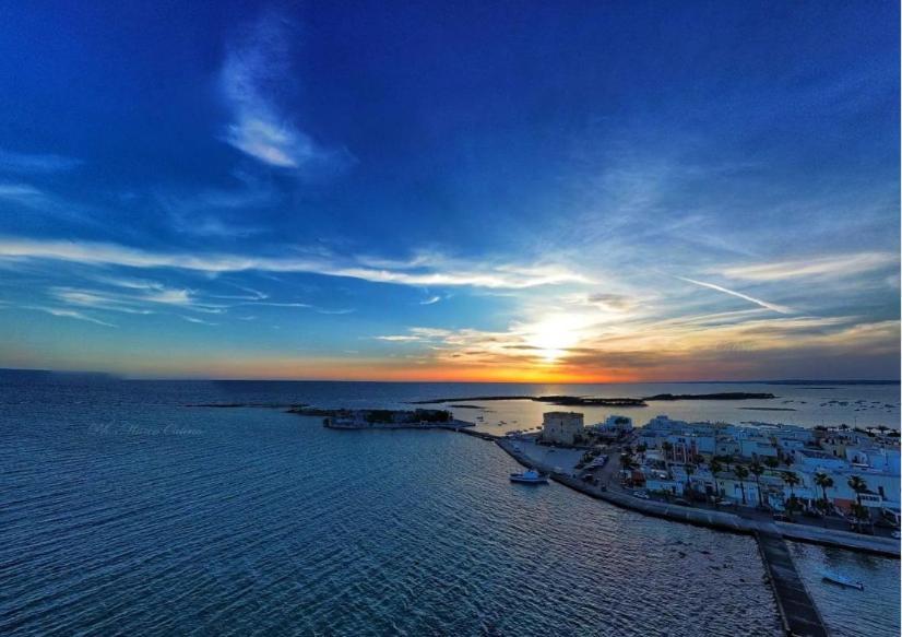 Caravaggio Apartment Porto Cesareo Bagian luar foto